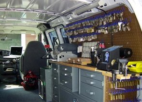 Town Center Locksmith Shop Everett, MA 617-580-9101 Town Center Locksmith Shop Everett, MA 617-580-9101